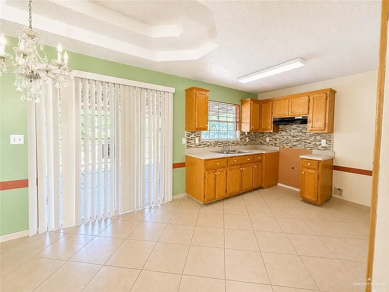 6507 Venus Ln — Photo 5