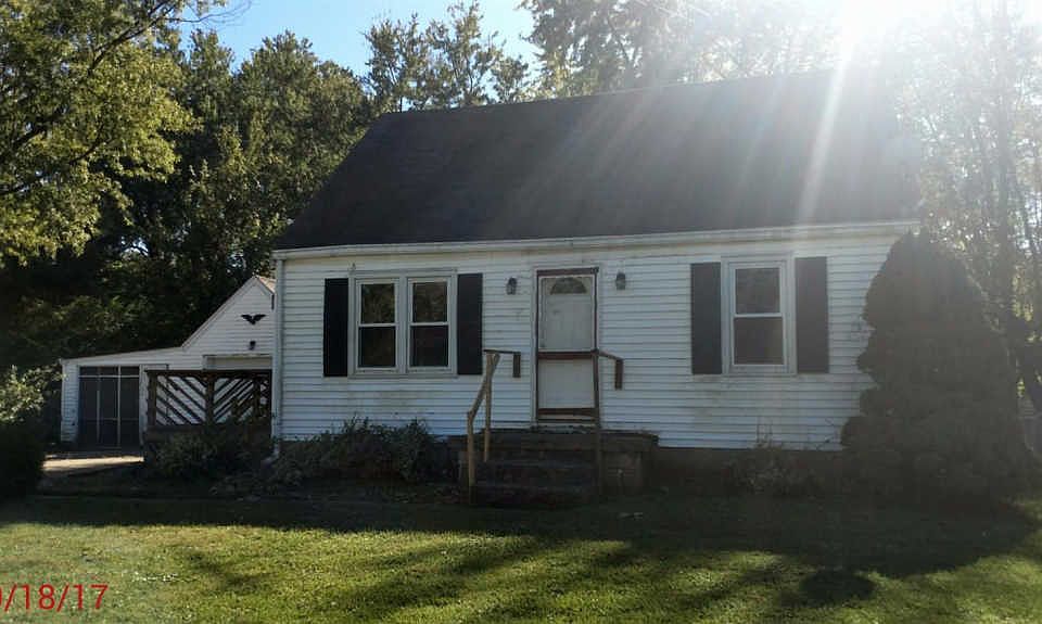 1st image of 841 Youngs Ln
