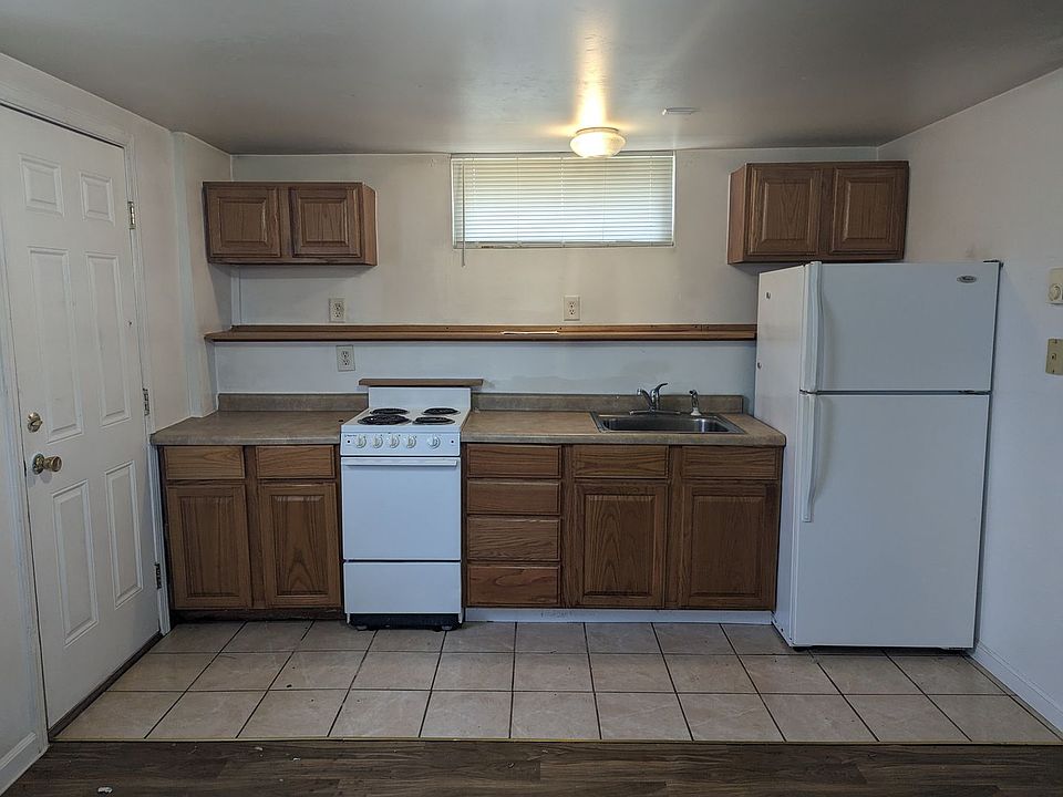 1st image of 716 1st St #2