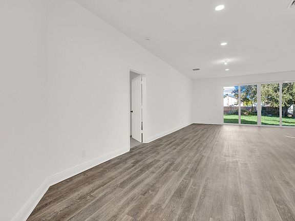 3rd image of 1406 J Street