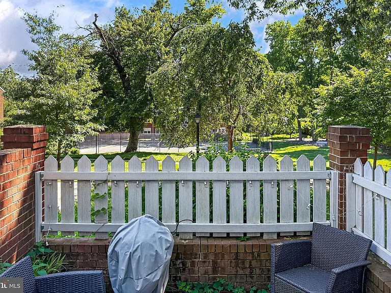 2711 S Walter Reed Dr #A — Photo 26