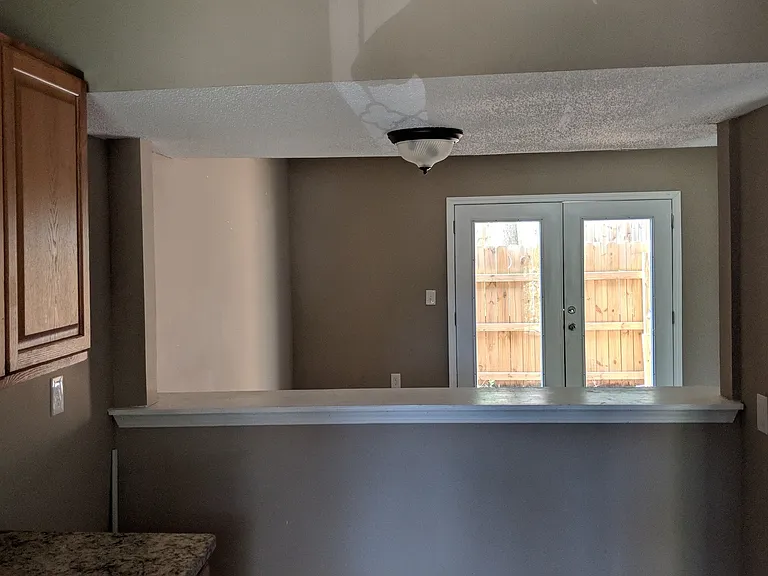 Modern Renovated East Point Townhome with Private Fenced Yard Walk to MARTA! — Photo 9