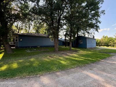 101 Oak Ridge Pl, Park River, ND, 58270