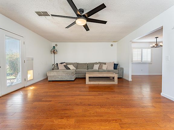 4th image of 10200 Wayland Court