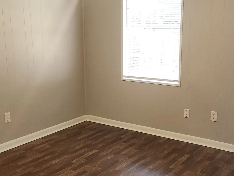 245 Reed Ave #B — Photo 12