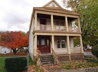 472 8th Ave, Troy, NY 12182
