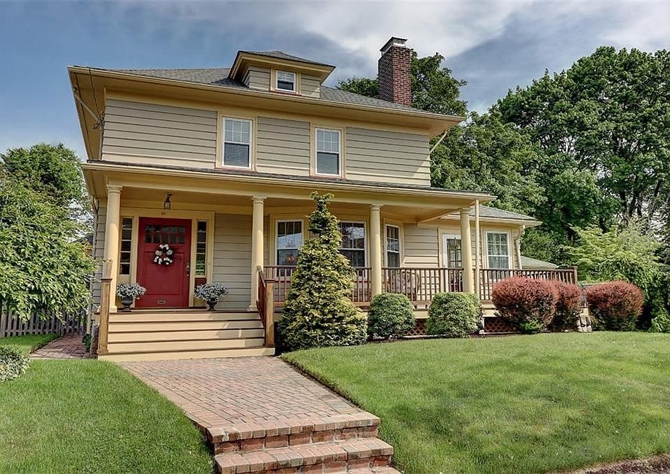 1st image of 63 Glen Ave