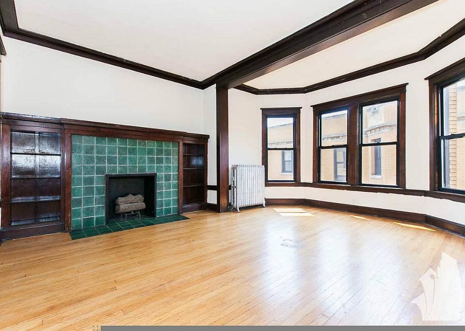 1st image of 2418 N Sawyer Ave