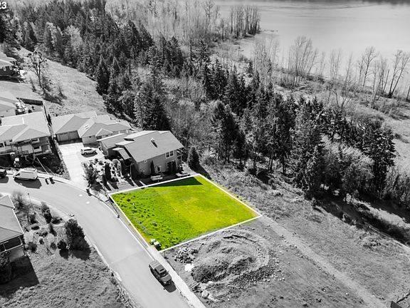 5th image of Wetleau Dr