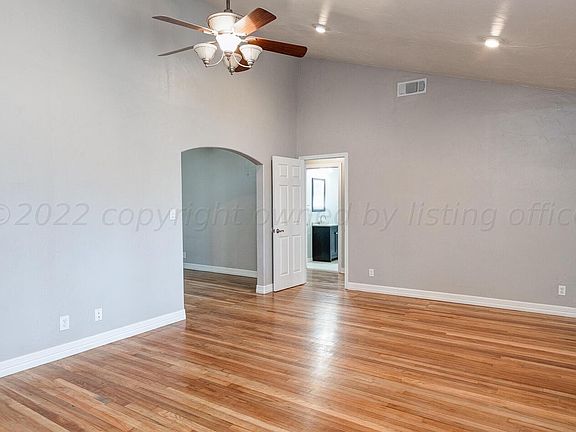 3rd image of 1224 Mary Ellen St