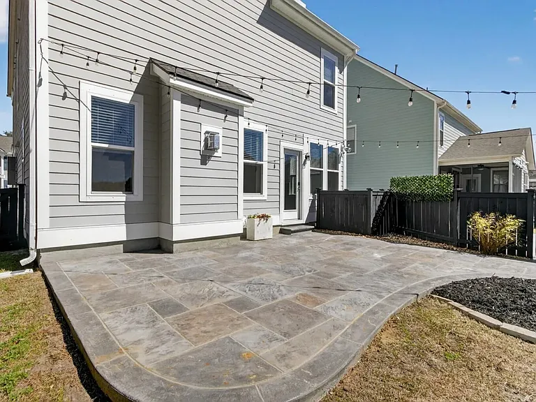 2081 Utsey St — Photo 59