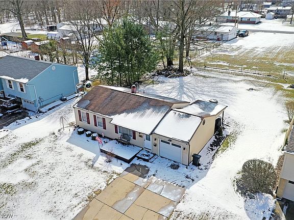 2nd image of 198 Camrose Dr