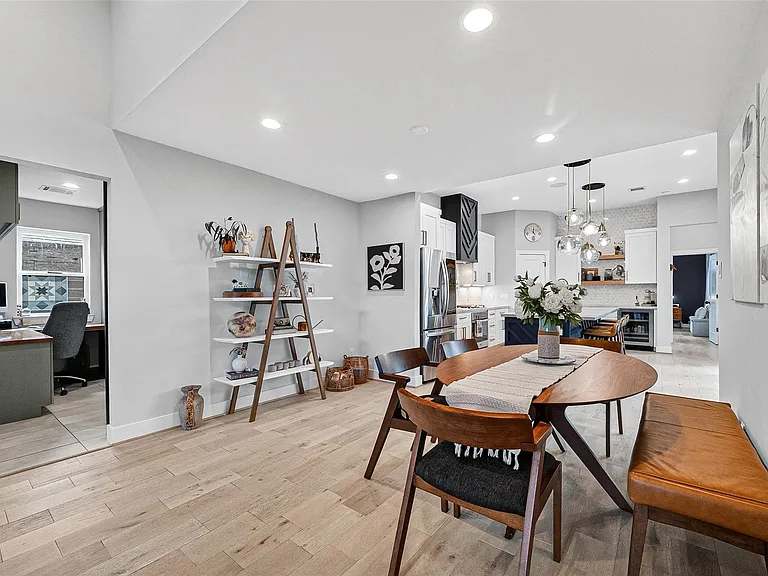 209 Woodard St — Photo 12