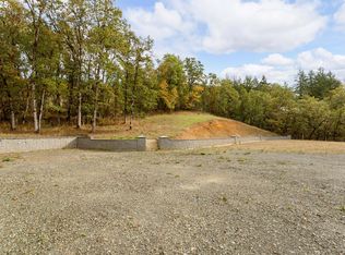 800 SE 5th St, Oakland, OR 97462