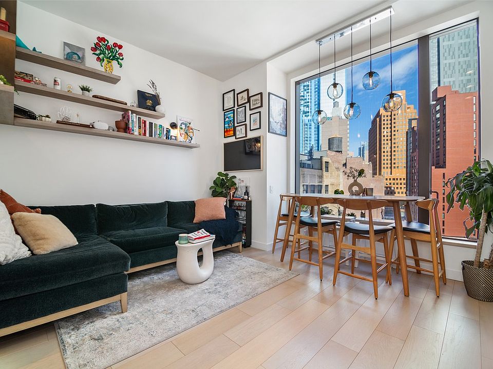 1st image of 11 Hoyt St #10E