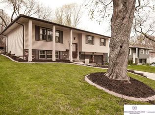 13524 Trendwood Dr, Omaha, NE 68144