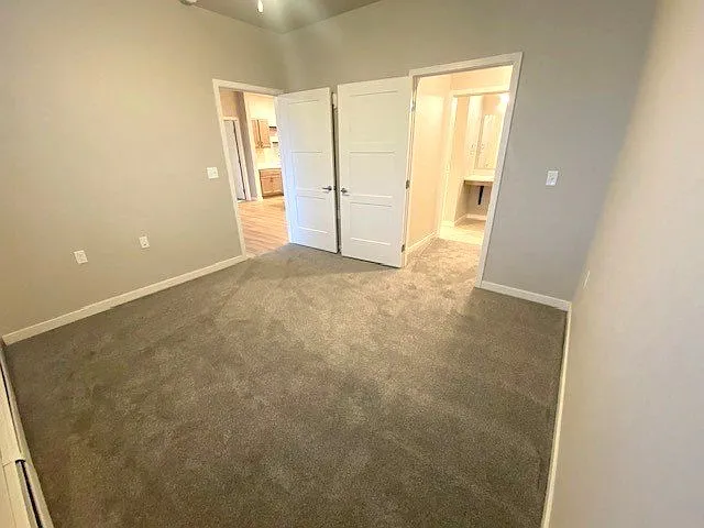 Carlson Place Apartments — Photo 13