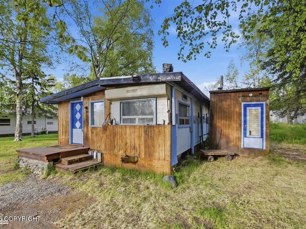11221 Dave Ln, Anchorage, AK 99515
