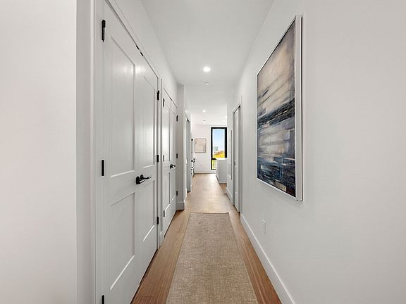 2nd image of 1515 Commonwealth Ave #610