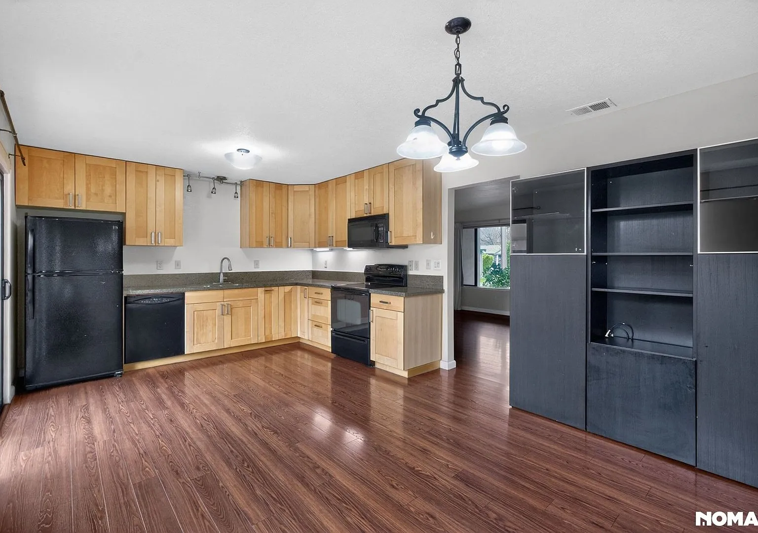 Charming 2BR Condo in San Jose — Photo 4