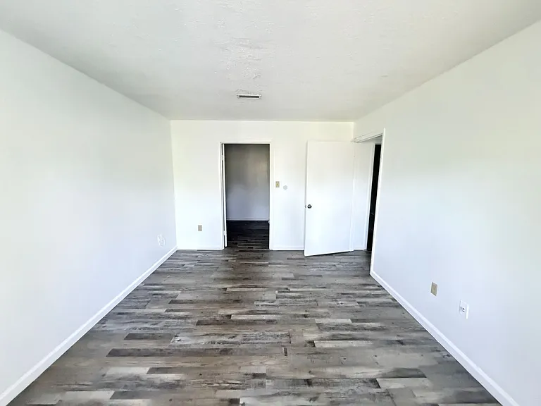 4114 Oak Dr — Photo 12