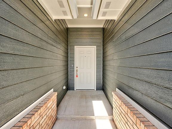 3rd image of 16217 Brenton Hills Ave