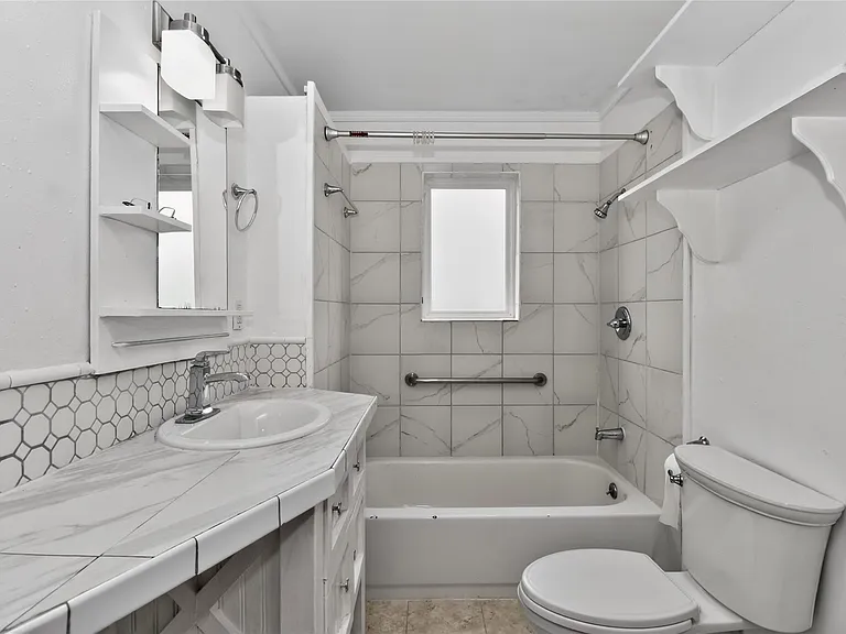 2916 Avenue M — Photo 10