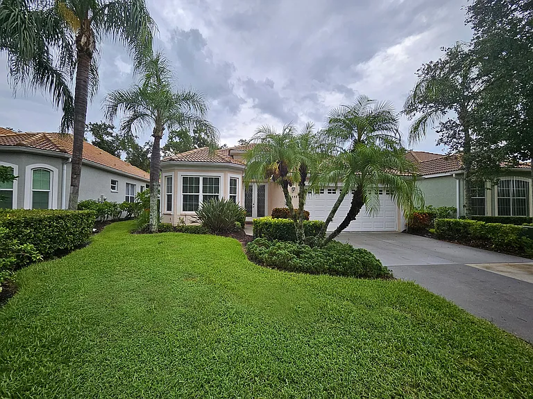 4353 Reflections Pkwy — Photo 1