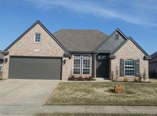 21243 E 40th St S, Broken Arrow, OK 74014