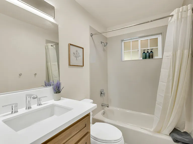8148 Addie Ave — Photo 12
