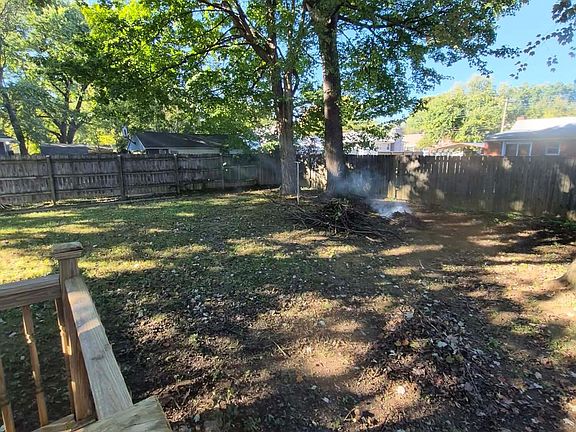 5th image of 2701 Pioneer Rd