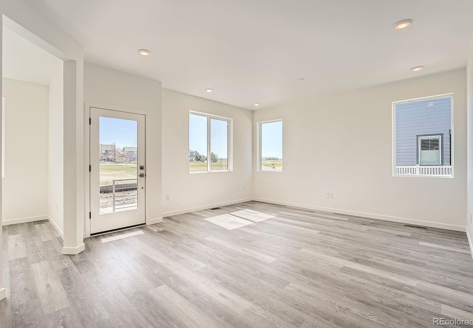 1236 S Algonquian Street