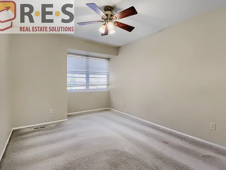 6346 S Jersey Ct — Photo 8