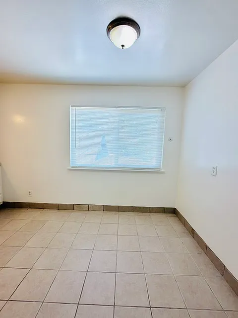 2 bed, 800 sqft, $1,295 — Photo 4