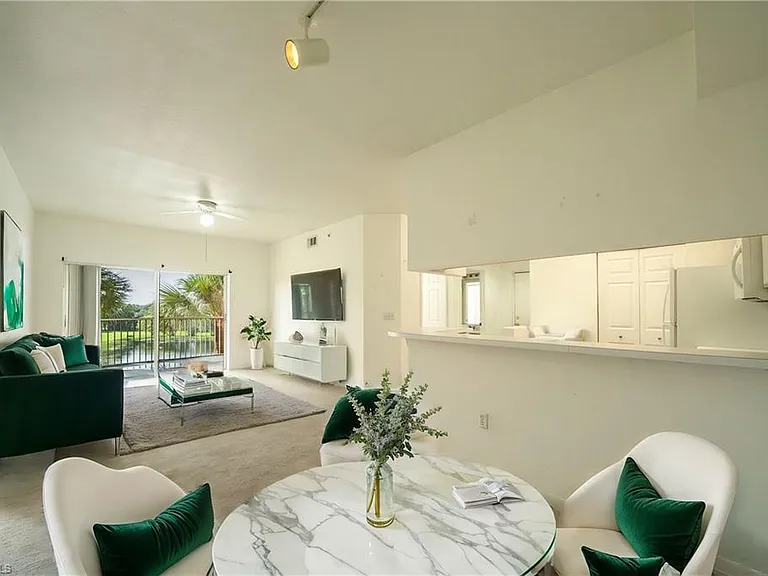 6400 Aragon Way #303 — Photo 1