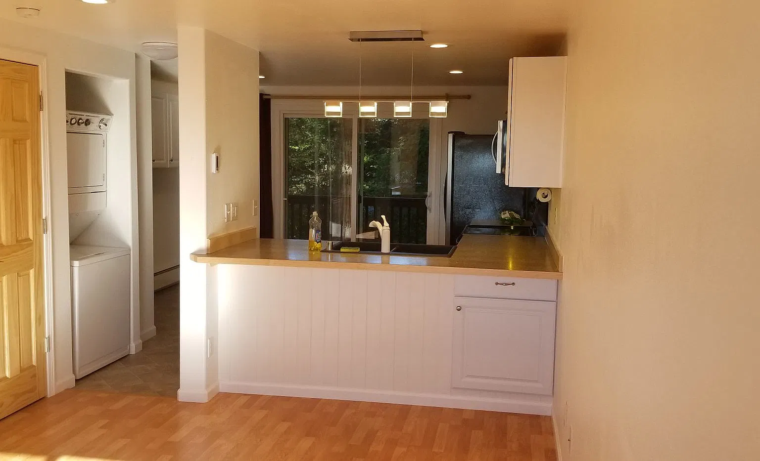 1820F4 Larch Street — Photo 3