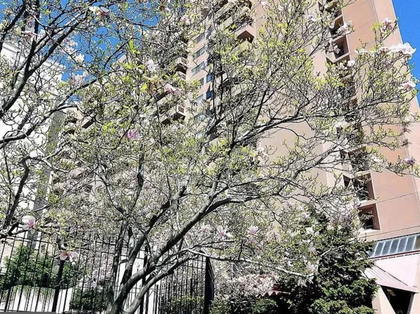 1301 N Courthouse Rd APT 1005, Arlington, VA 22201