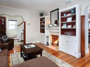 16 Willow St, Quincy, MA 02170