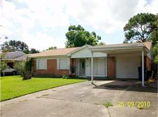 305 Robbie St, La Marque, TX 77568