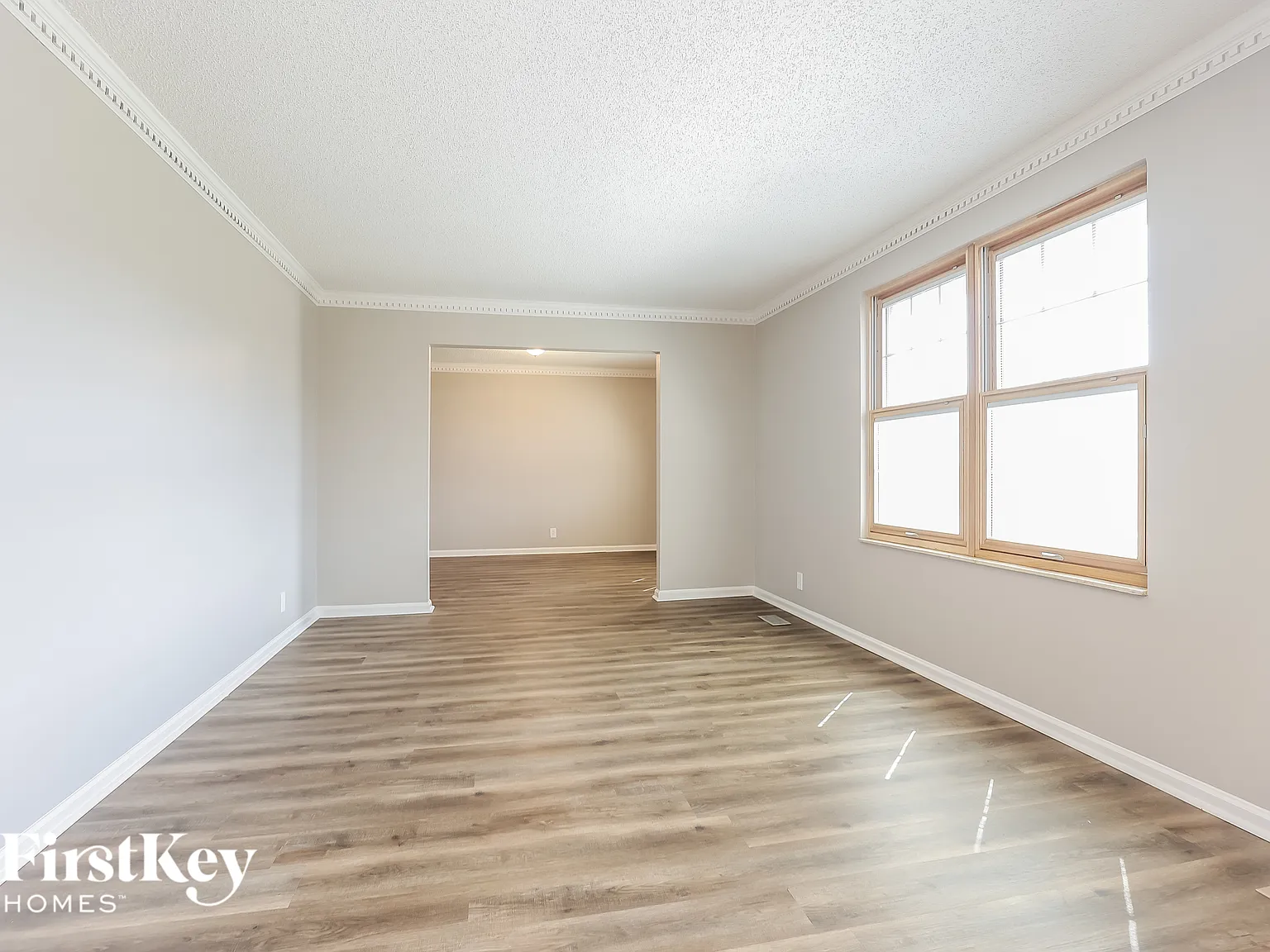 4 bed, 2.0 bath, 2150 sqft, $2,515 — Photo 4