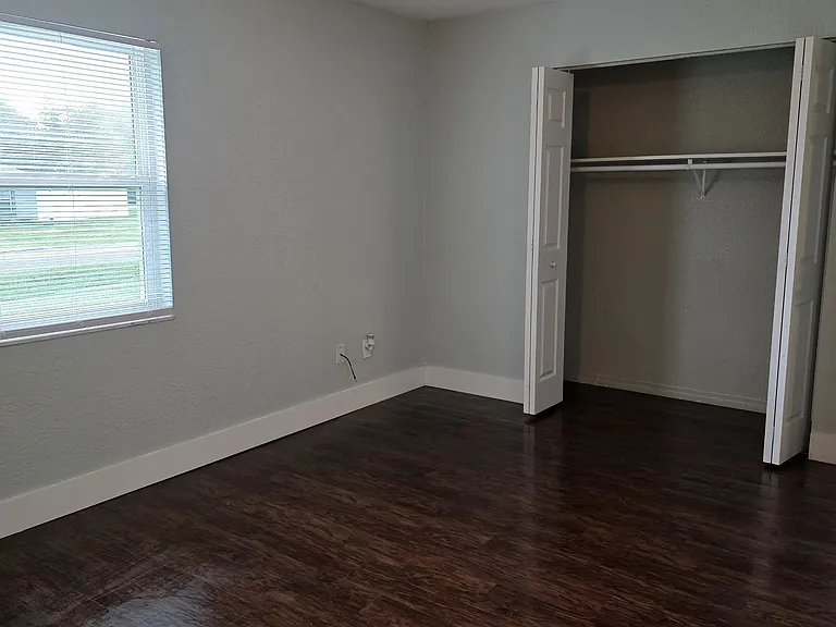 6881 NW 14th Ave — Photo 15