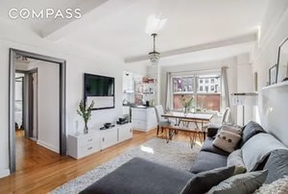 Sold by Douglas Elliman | media 27