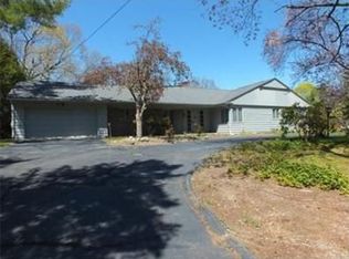 197 Crestview Cir, Longmeadow, MA 01106