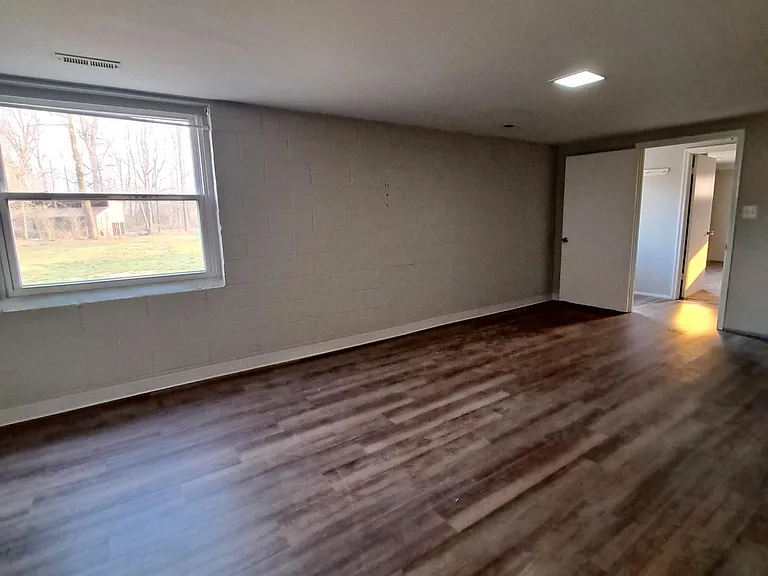 7713 Lorton Rd — Photo 4