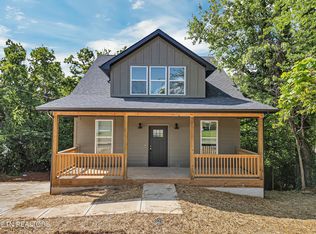 1005 Drive E, Knoxville, TN 37920