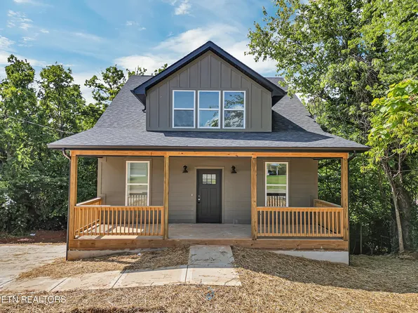 1005 Drive E, Knoxville, TN 37920