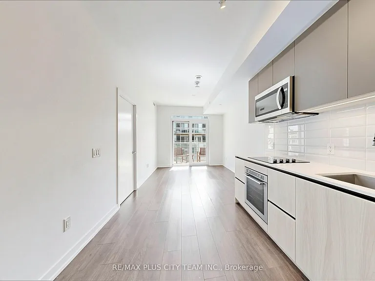 150 Logan Ave #622 — Photo 2