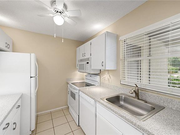 2nd image of 3306 Ramblewood Ct