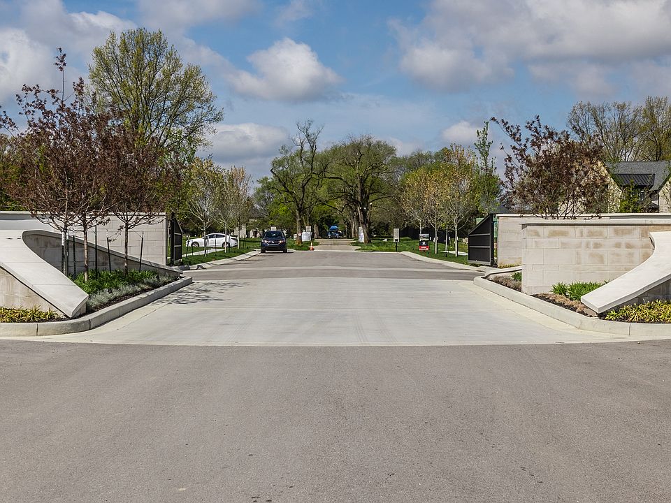 2nd image of 1865 Asherwood Ln