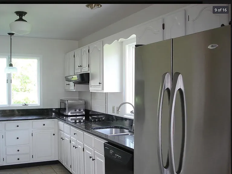 308 Cove View Dr — Photo 1